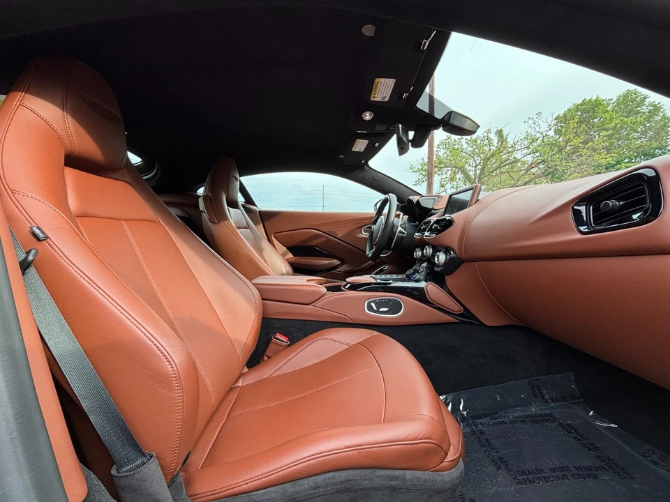 2020 Aston Martin V8 Vantage (2019+) - Image 17 of 31