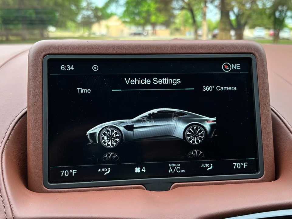 2020 Aston Martin V8 Vantage (2019+) - Image 26 of 31