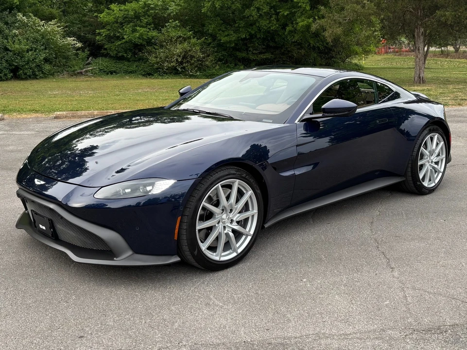 2020 Aston Martin V8 Vantage (2019+) - Image 2 of 31