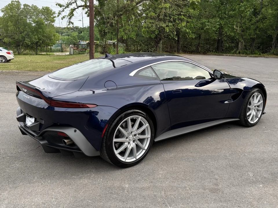 2020 Aston Martin V8 Vantage (2019+) - Image 3 of 31
