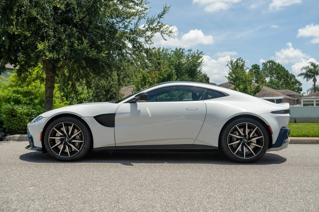 2020 Aston Martin V8 Vantage (2019+) - Image 6 of 31