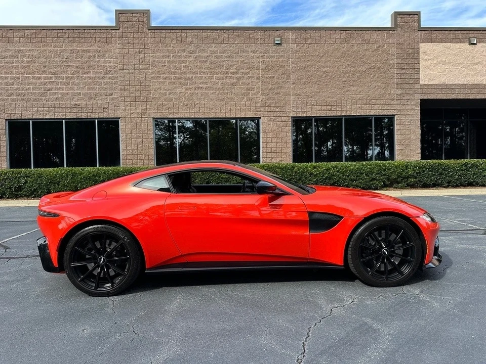 2020 Aston Martin V8 Vantage (2019+) - Image 9 of 12