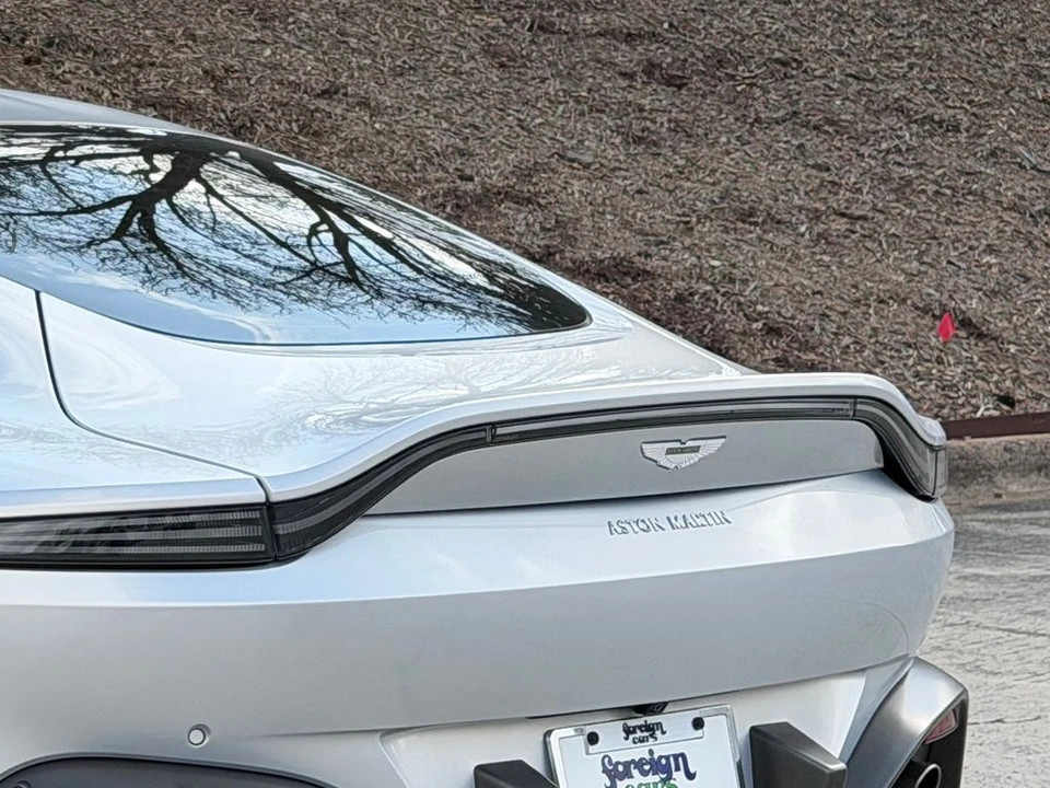 2020 Aston Martin V8 Vantage (2019+) - Image 9 of 21