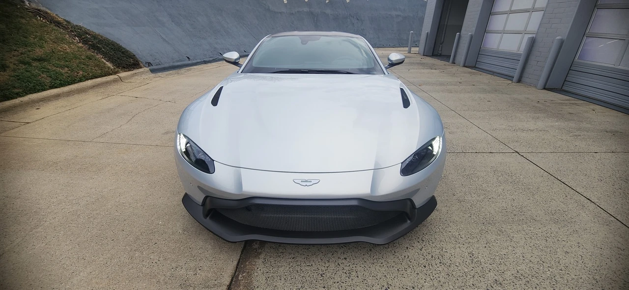 2020 Aston Martin V8 Vantage (2019+) - Image 16 of 21