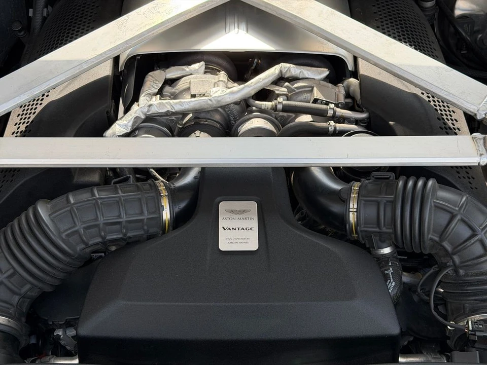 2020 Aston Martin V8 Vantage (2019+) - Image 24 of 31