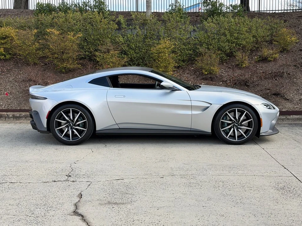 2020 Aston Martin V8 Vantage (2019+) - Image 14 of 21