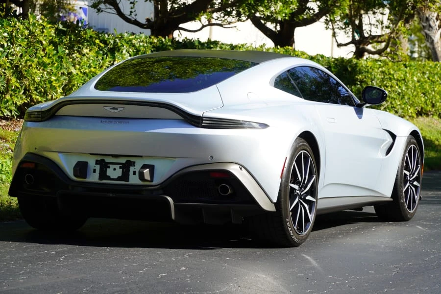 2020 Aston Martin V8 Vantage (2019+) - Image 7 of 31