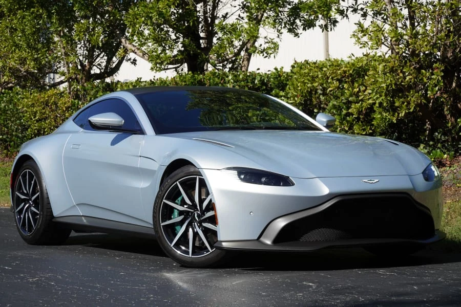 2020 Aston Martin V8 Vantage (2019+) - Image 11 of 31