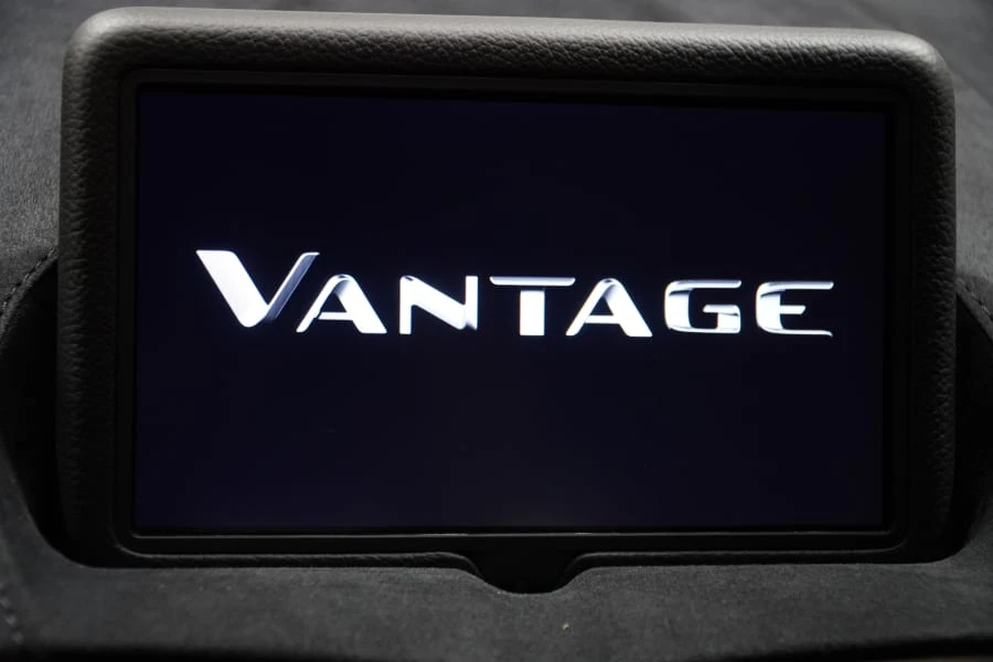 2020 Aston Martin V8 Vantage (2019+) - Image 29 of 31