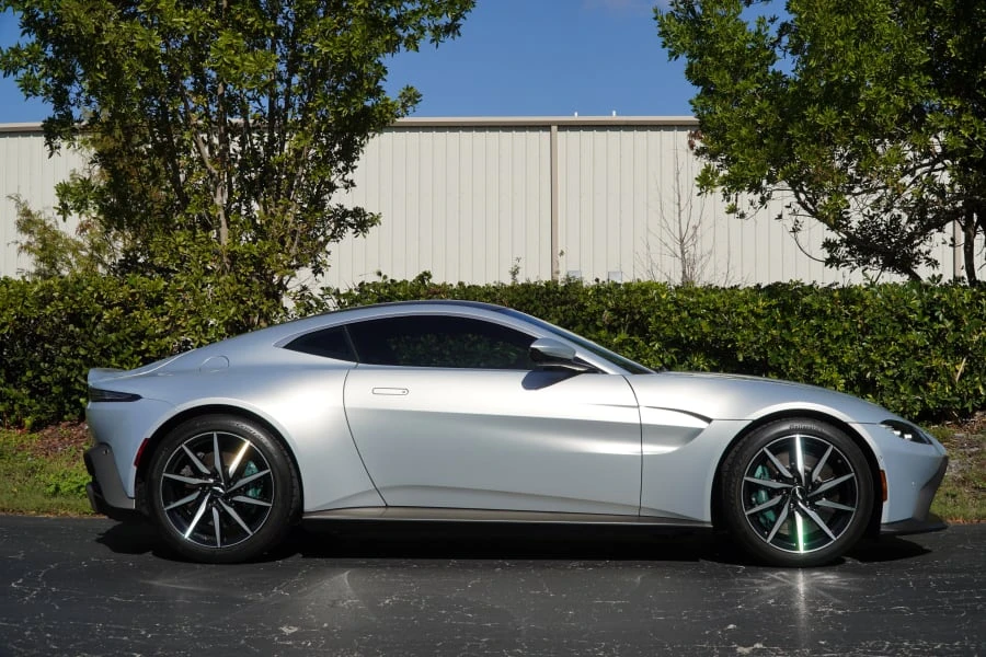 2020 Aston Martin V8 Vantage (2019+) - Image 18 of 31