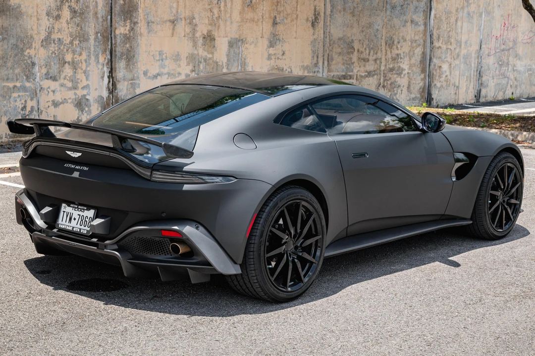 2020 Aston Martin V8 Vantage (2019+) - Image 9 of 31