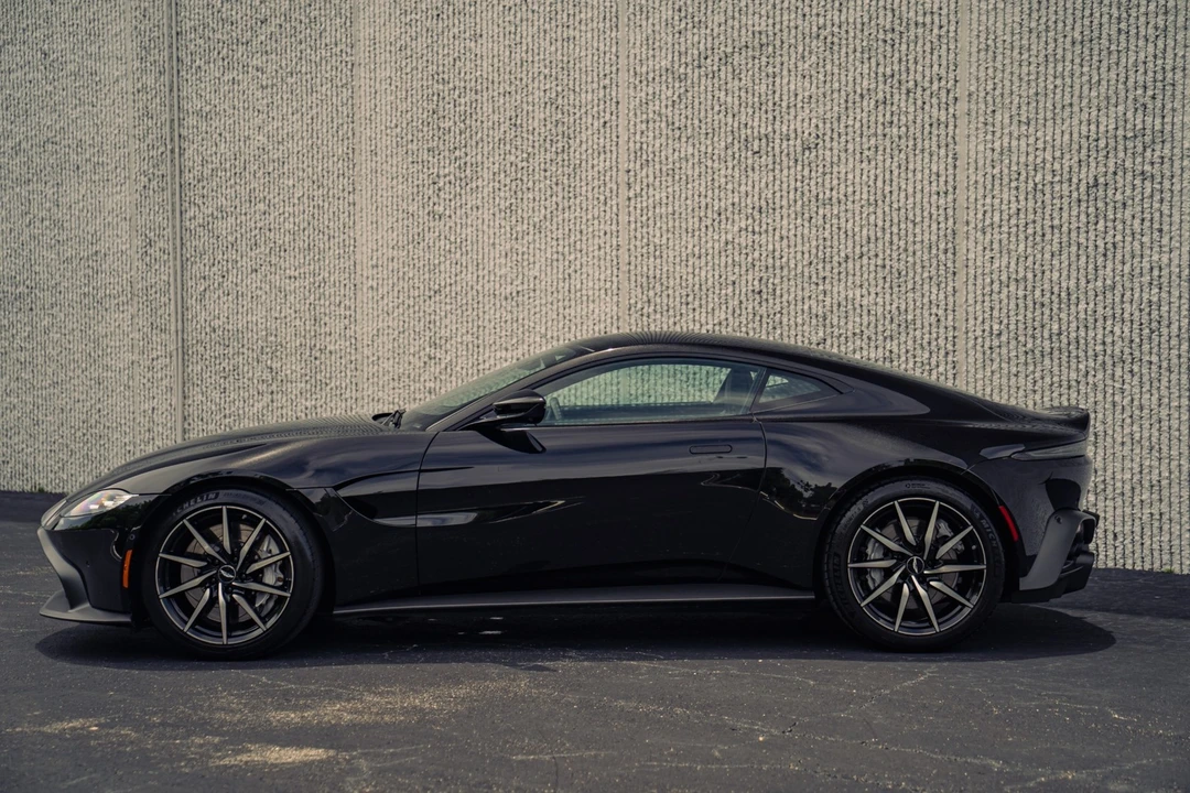 2020 Aston Martin V8 Vantage (2019+) - Image 11 of 31