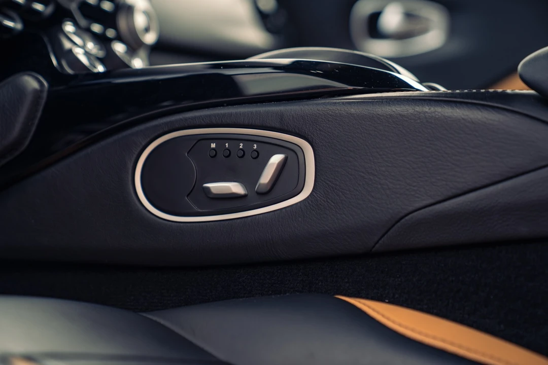 2020 Aston Martin V8 Vantage (2019+) - Image 28 of 31