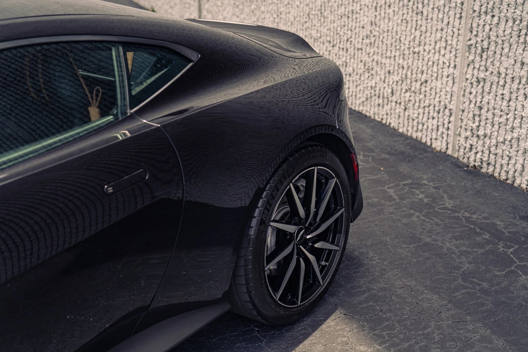 2020 Aston Martin V8 Vantage (2019+) - Image 21 of 31
