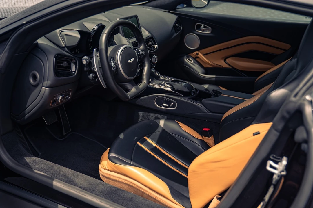 2020 Aston Martin V8 Vantage (2019+) - Image 12 of 31