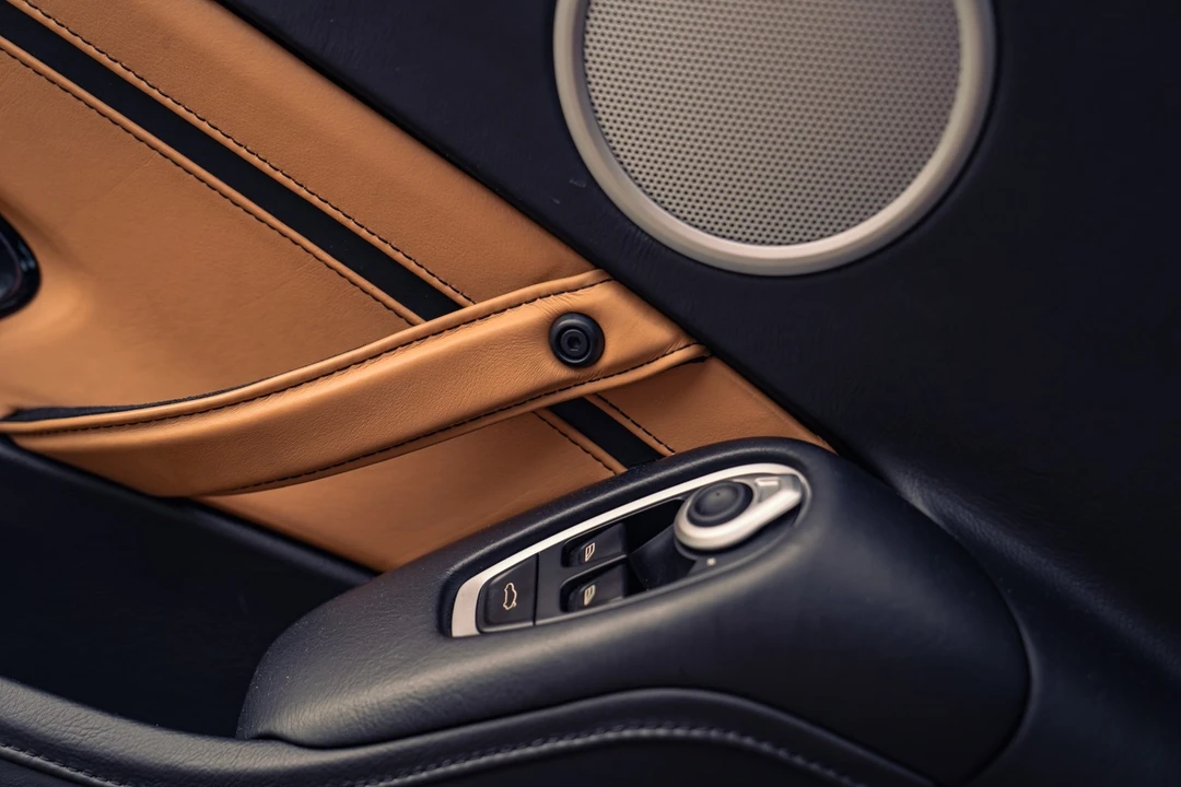 2020 Aston Martin V8 Vantage (2019+) - Image 16 of 31