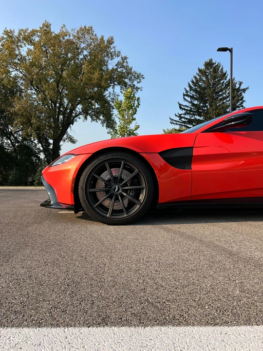 2020 Aston Martin V8 Vantage (2019+) - Image 21 of 31