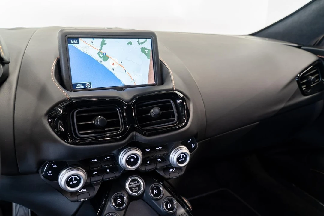 2020 Aston Martin V8 Vantage (2019+) - Image 8 of 21