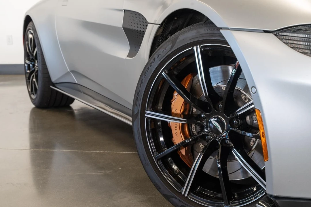 2020 Aston Martin V8 Vantage (2019+) - Image 17 of 21