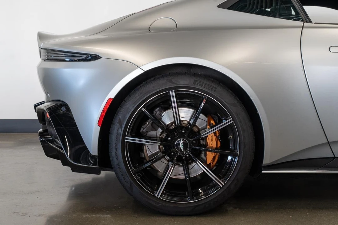 2020 Aston Martin V8 Vantage (2019+) - Image 11 of 21