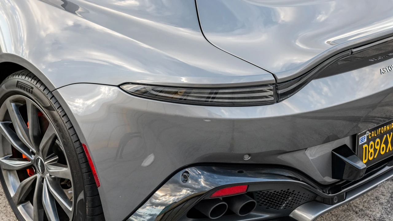 2020 Aston Martin V8 Vantage (2019+) - Image 16 of 31