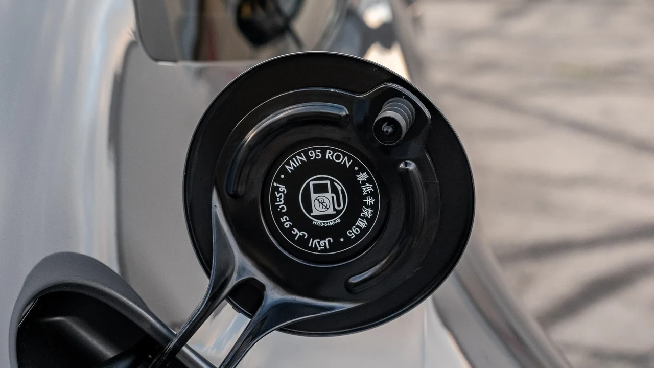 2020 Aston Martin V8 Vantage (2019+) - Image 31 of 31
