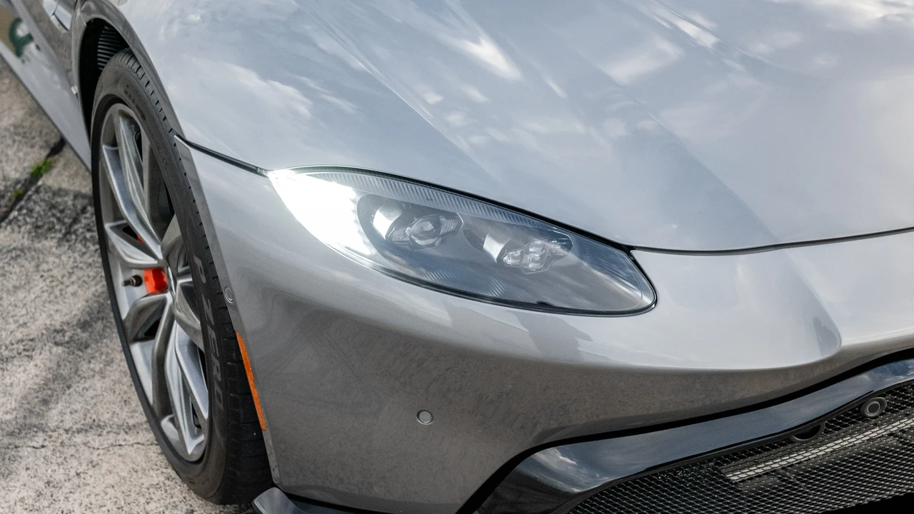 2020 Aston Martin V8 Vantage (2019+) - Image 13 of 31
