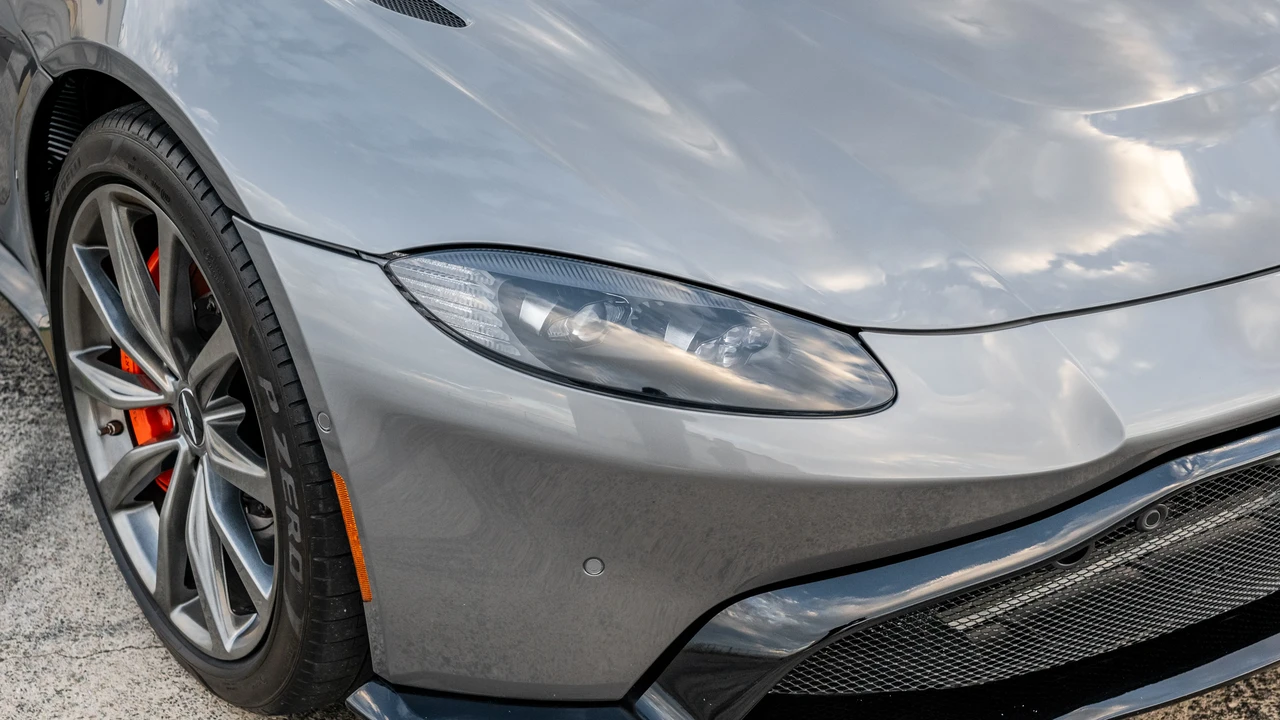 2020 Aston Martin V8 Vantage (2019+) - Image 11 of 31