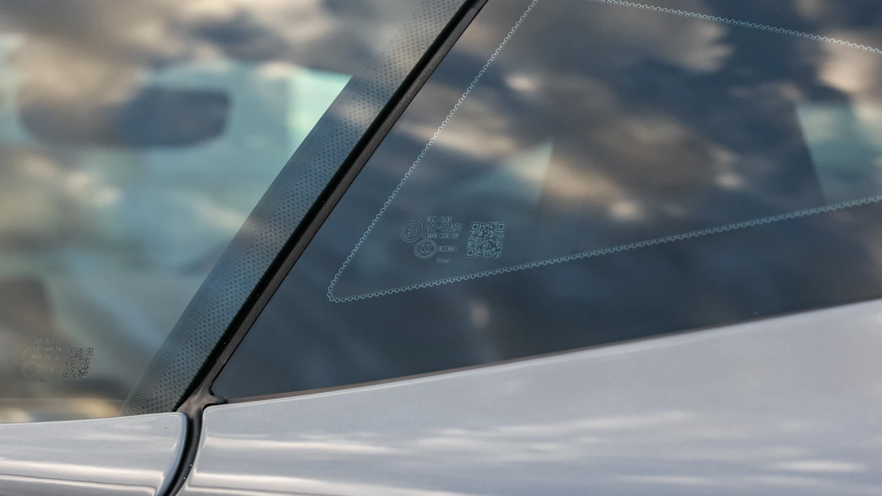 2020 Aston Martin V8 Vantage (2019+) - Image 22 of 31
