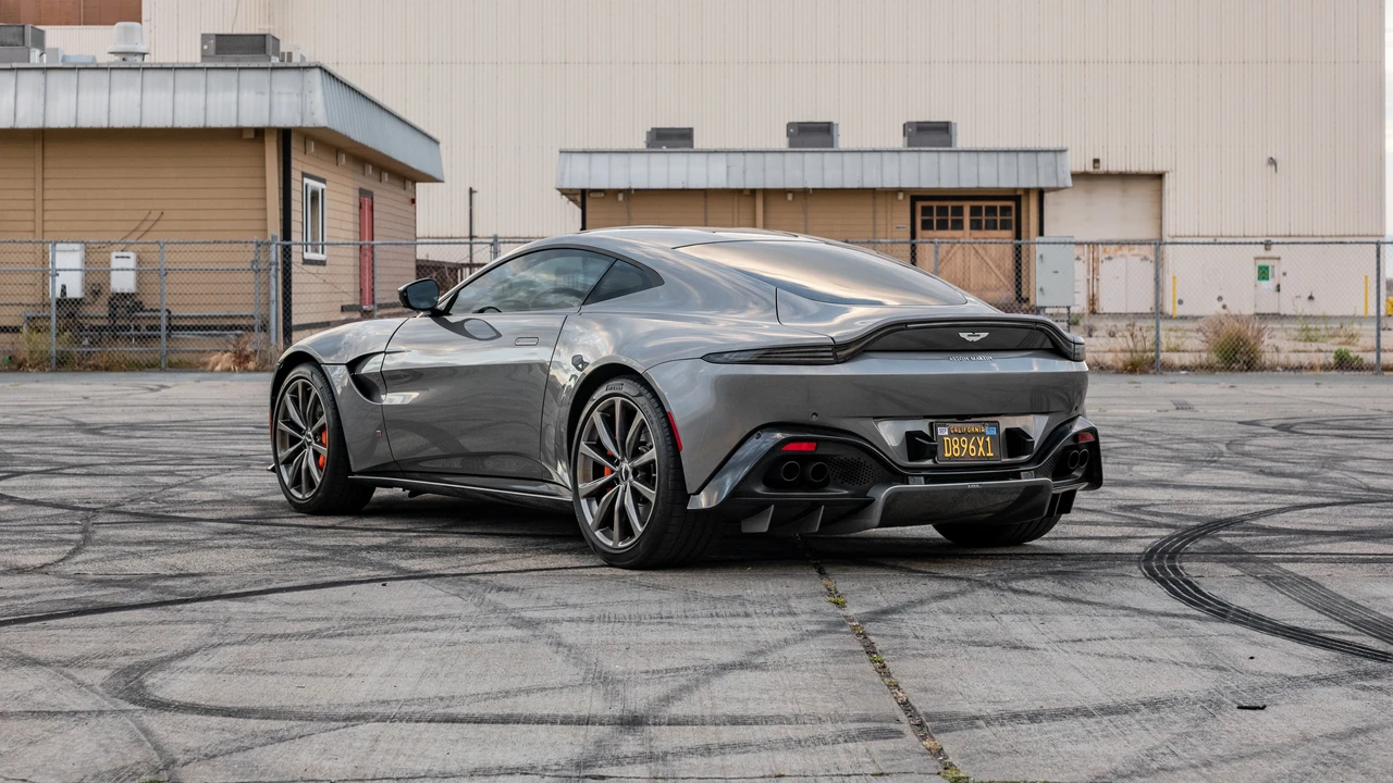 2020 Aston Martin V8 Vantage (2019+) - Image 7 of 31
