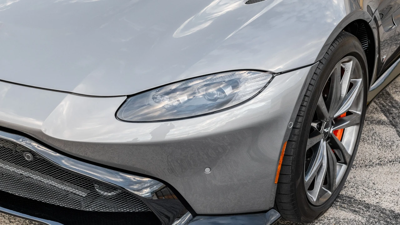 2020 Aston Martin V8 Vantage (2019+) - Image 12 of 31