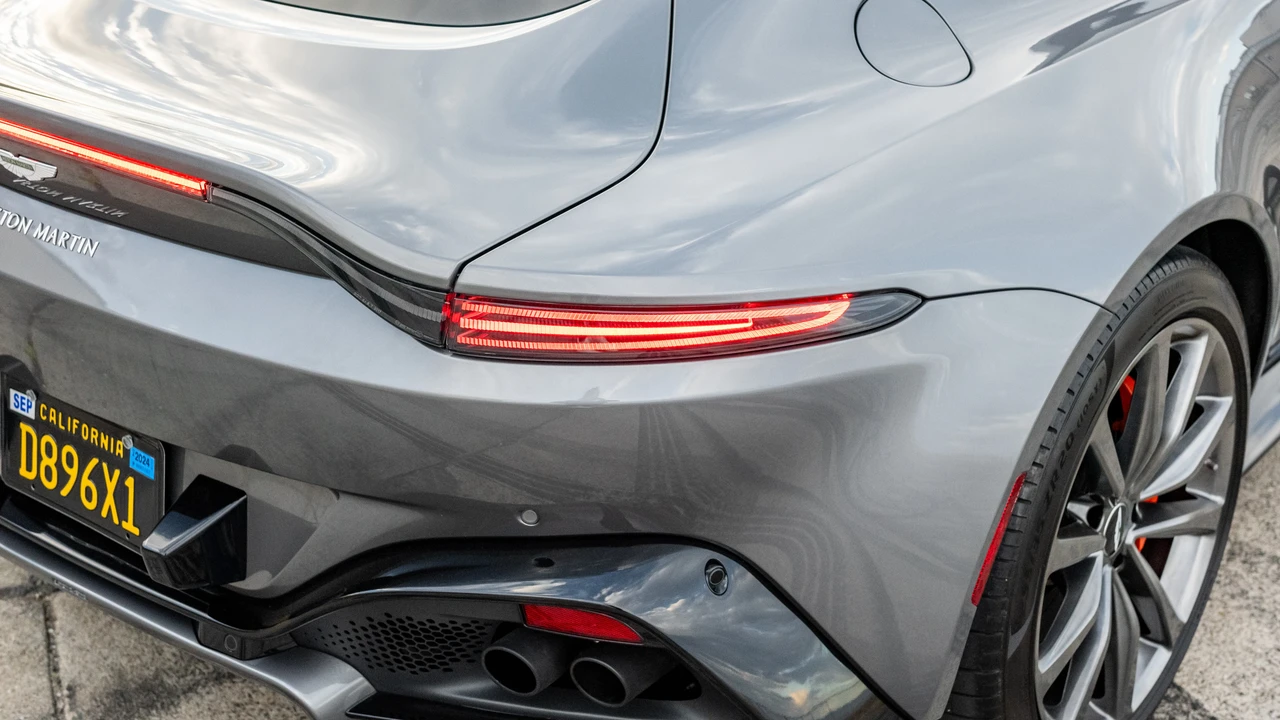 2020 Aston Martin V8 Vantage (2019+) - Image 21 of 31