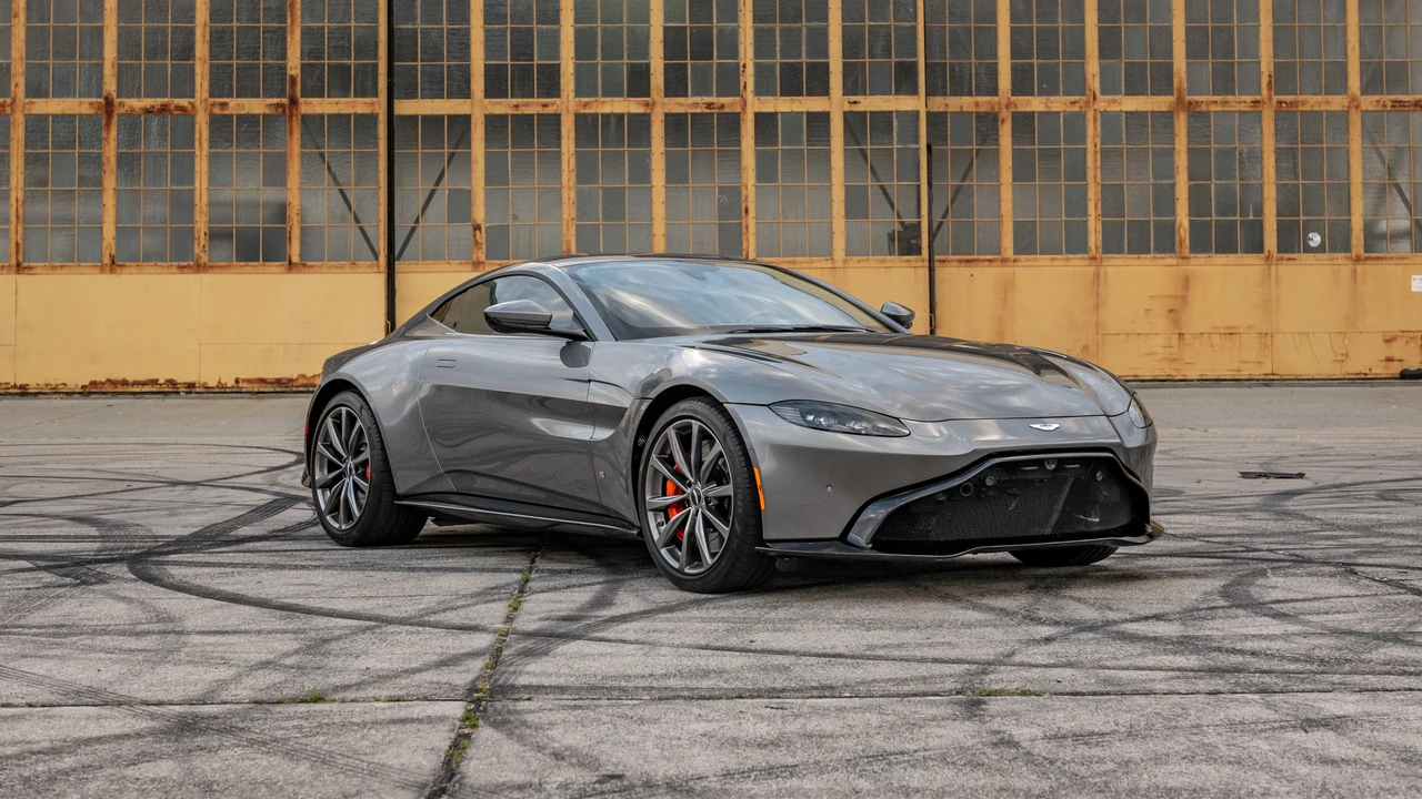 2020 Aston Martin V8 Vantage (2019+) - Image 8 of 31