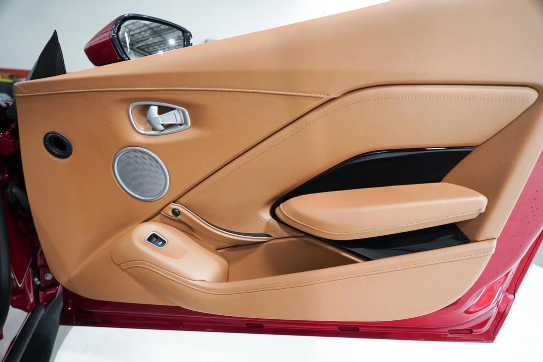 2020 Aston Martin V8 Vantage (2019+) - Image 19 of 21
