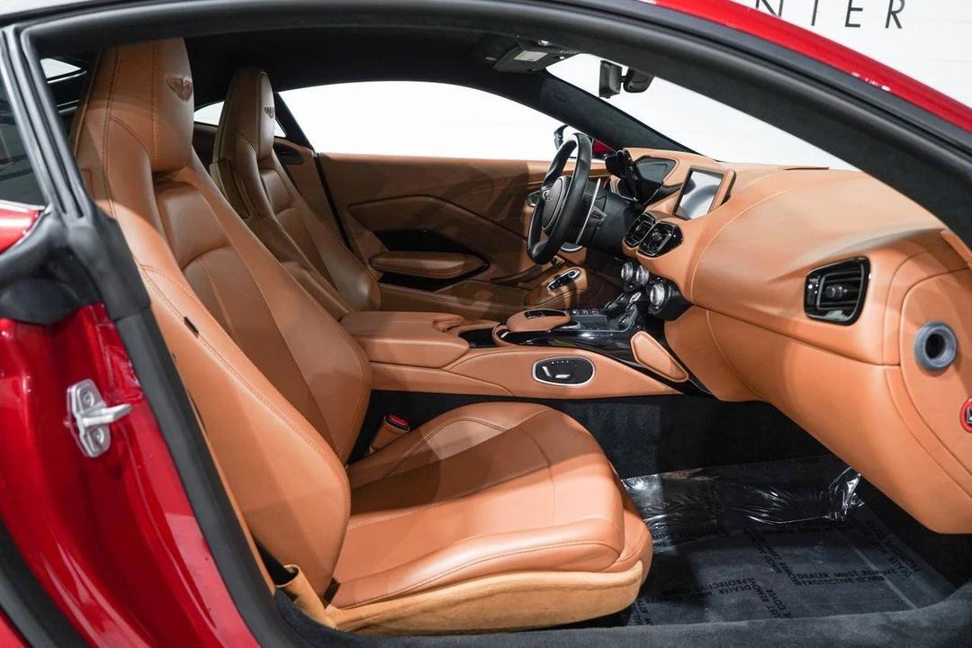 2020 Aston Martin V8 Vantage (2019+) - Image 15 of 31