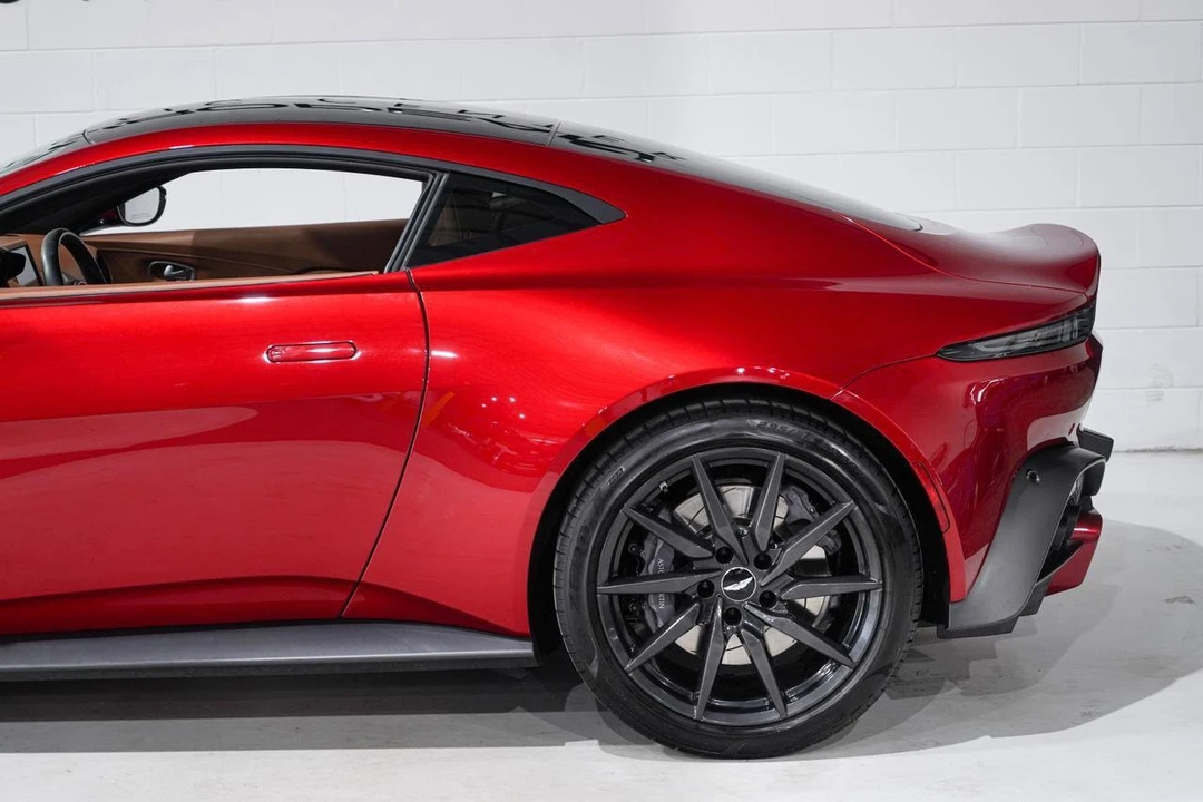2020 Aston Martin V8 Vantage (2019+) - Image 30 of 31