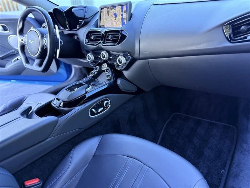 2020 Aston Martin V8 Vantage (2019+) - Image 11 of 21
