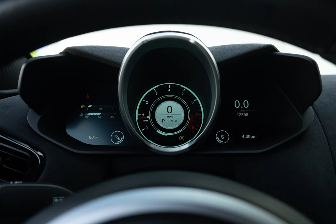 2020 Aston Martin V8 Vantage (2019+) - Image 12 of 31
