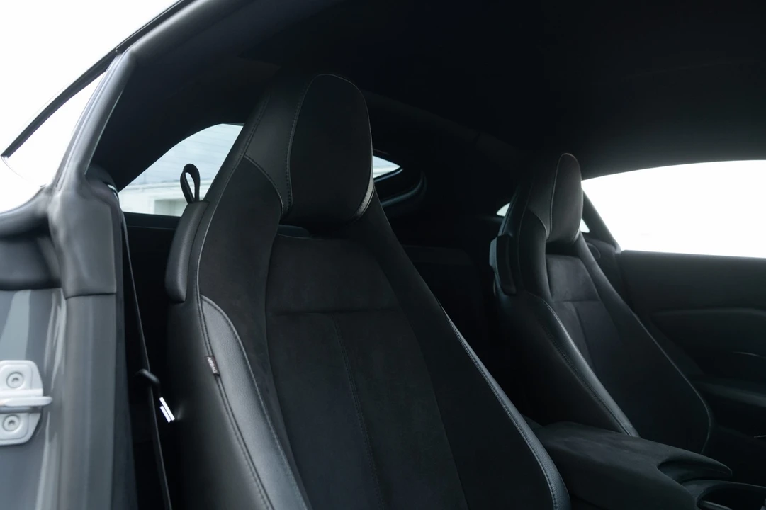 2020 Aston Martin V8 Vantage (2019+) - Image 23 of 31