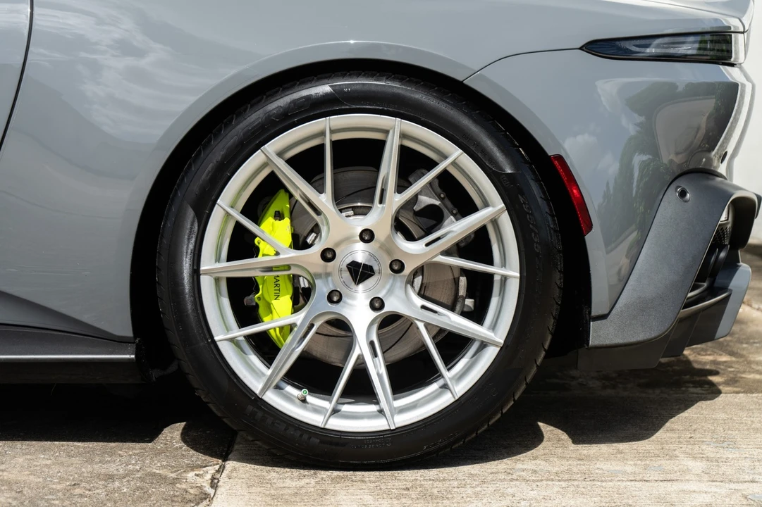 2020 Aston Martin V8 Vantage (2019+) - Image 29 of 31
