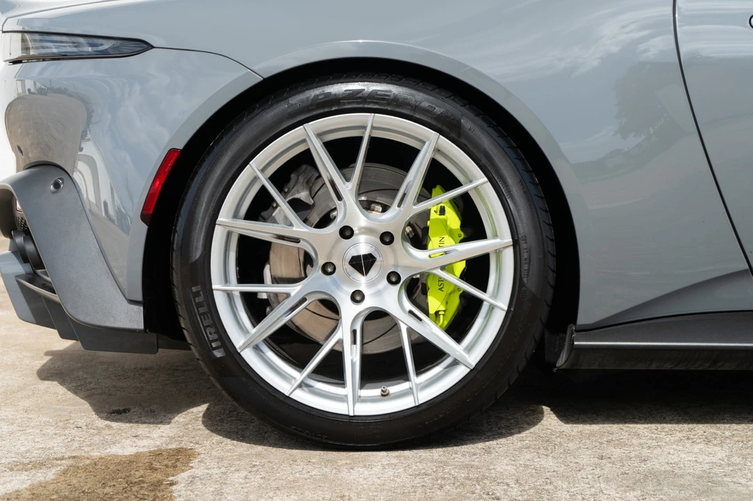 2020 Aston Martin V8 Vantage (2019+) - Image 30 of 31