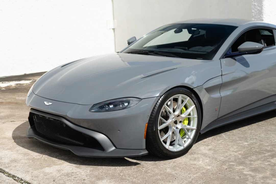 2020 Aston Martin V8 Vantage (2019+) - Image 26 of 31
