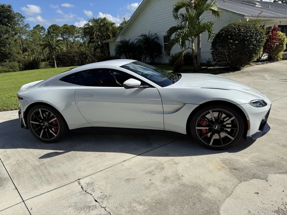 2020 Aston Martin V8 Vantage (2019+) - Image 2 of 13