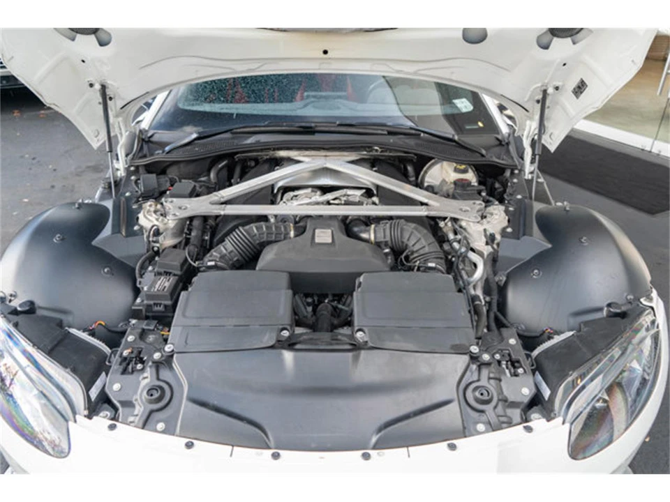 2020 Aston Martin V8 Vantage (2019+) - Image 30 of 31