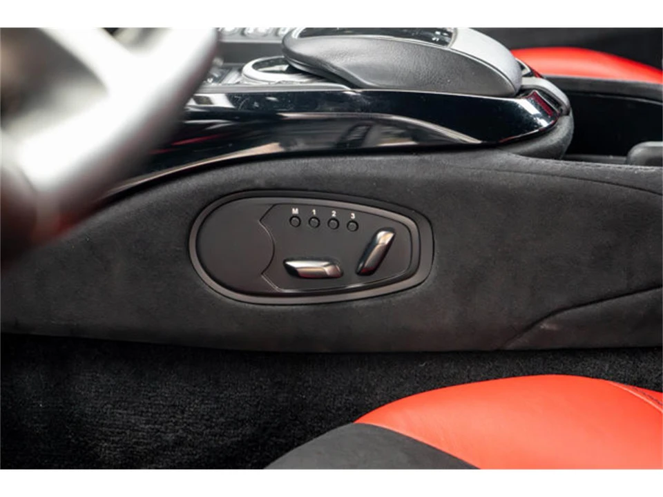 2020 Aston Martin V8 Vantage (2019+) - Image 24 of 31
