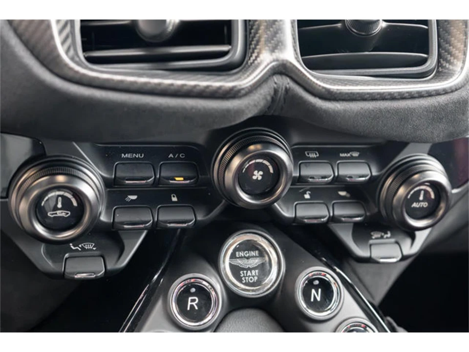 2020 Aston Martin V8 Vantage (2019+) - Image 22 of 31
