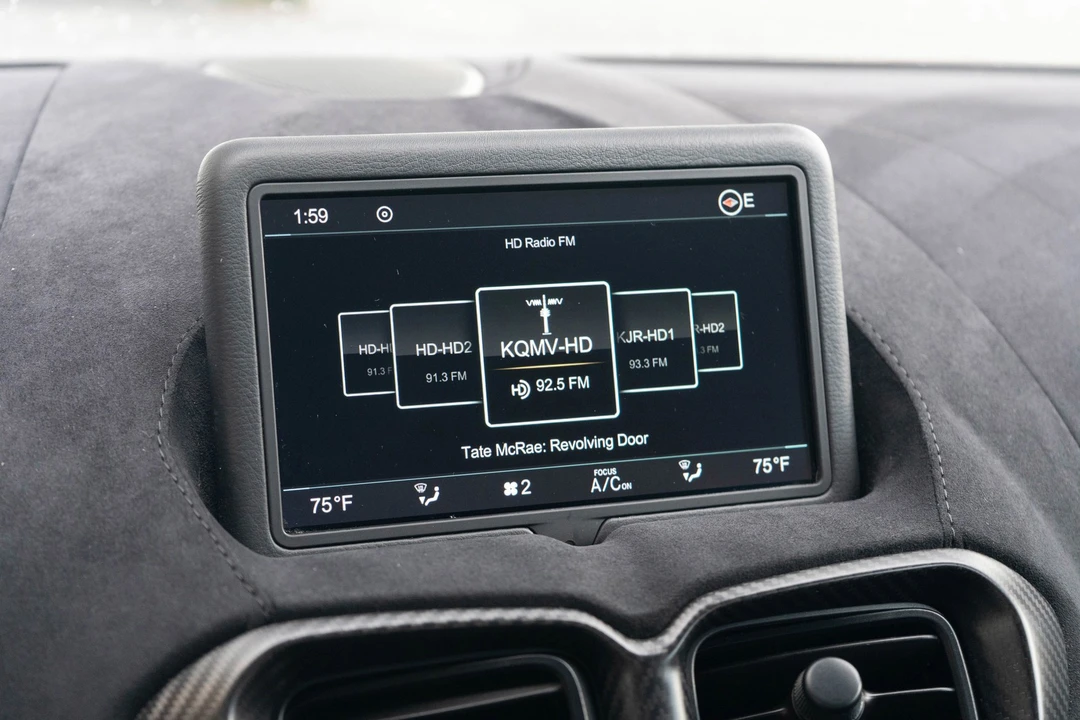 2020 Aston Martin Vantage - Image 16 of 31