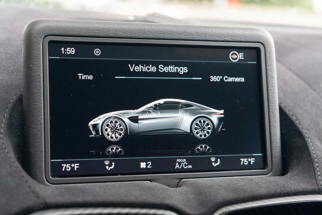 2020 Aston Martin Vantage - Image 19 of 31