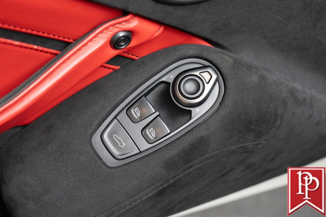 2020 Aston Martin V8 Vantage (2019+) - Image 14 of 21