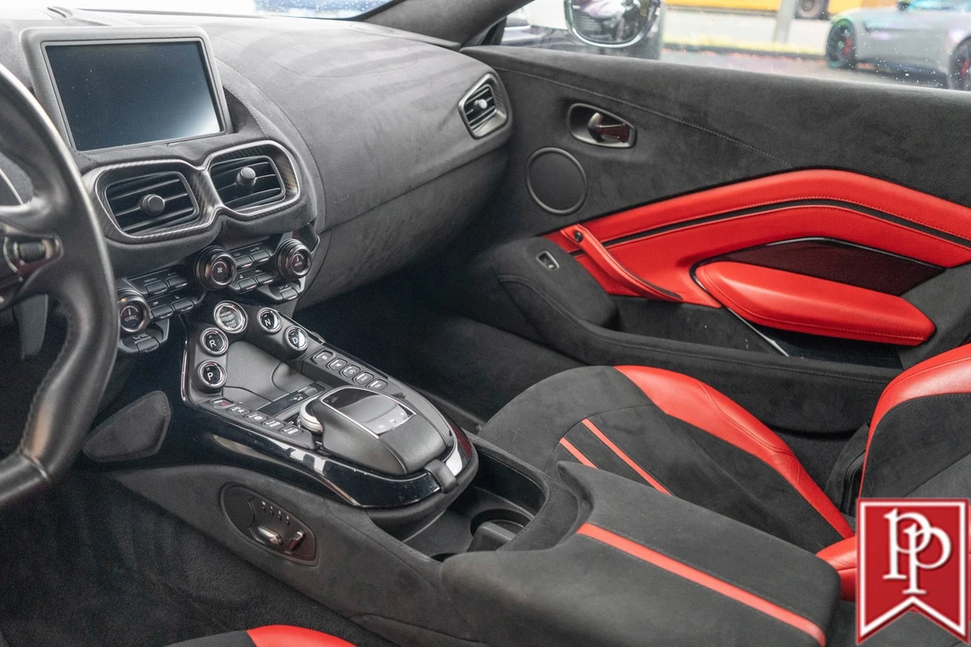 2020 Aston Martin V8 Vantage (2019+) - Image 9 of 21